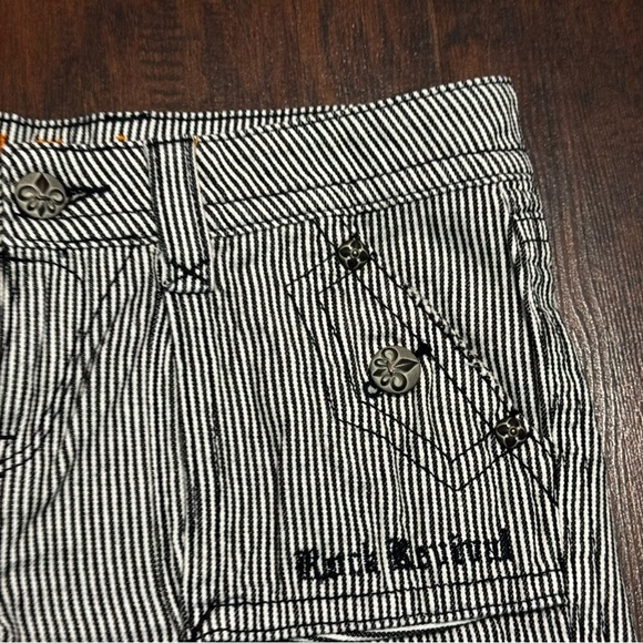 Rock Revival Black and White Striped Women Shorts Detailed buttons size 26 - Picture 11 of 16